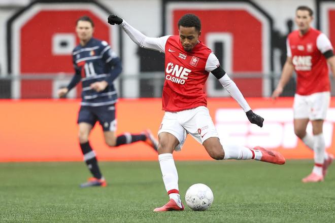 为他已不适 为他已不适