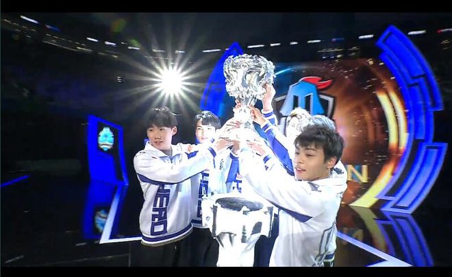 尼羽球公开 尼羽球公开